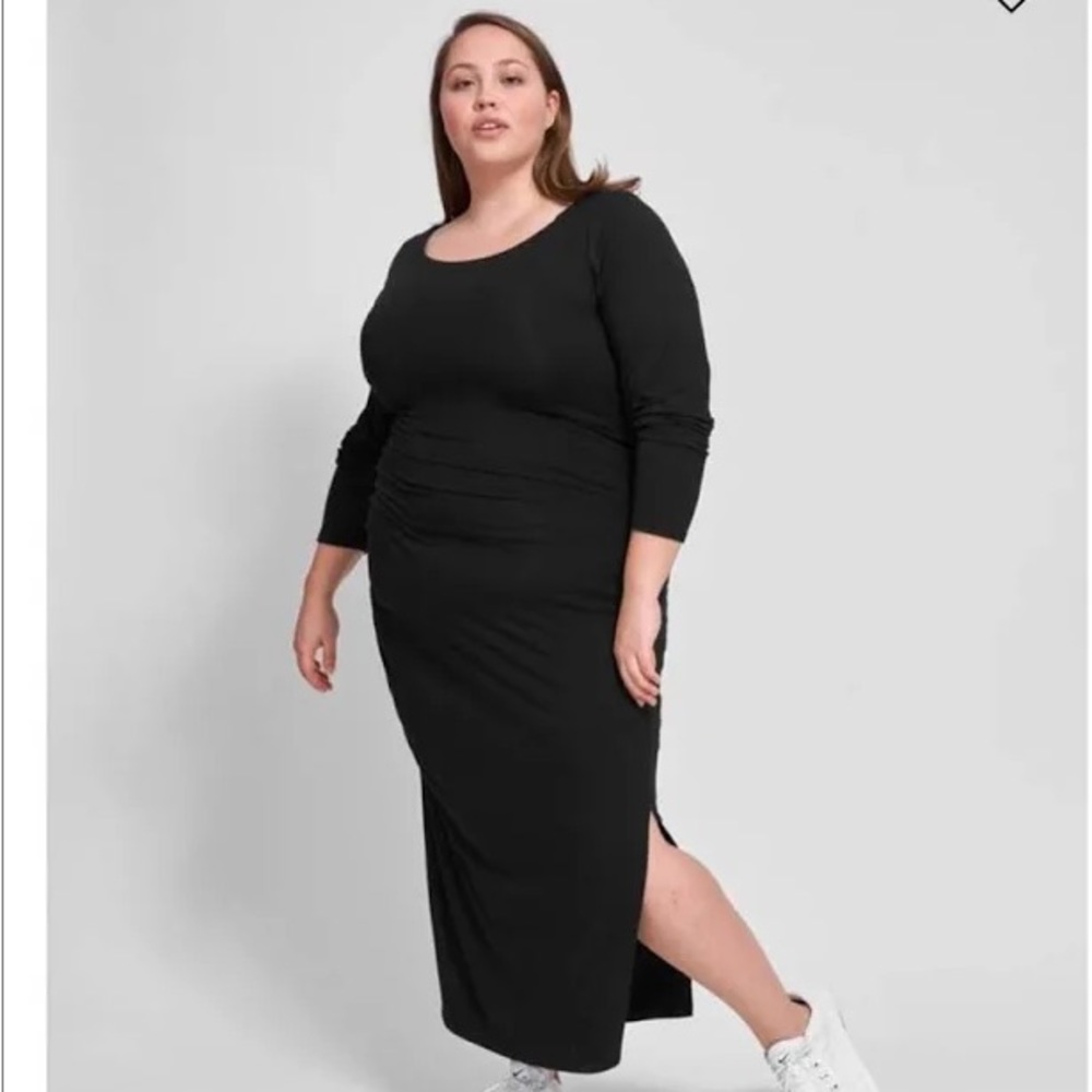 NWT Universal Standard Side Ruched Dress in Black Size 18/20